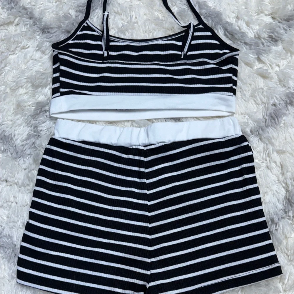 SHEIN Black and White Striped Pajama Set - Picture 3 of 3